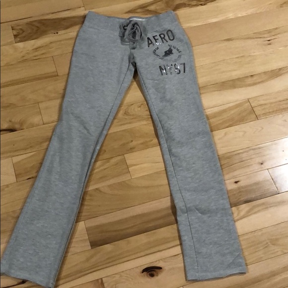 Aeropostale Joggers - Picture 2 of 4